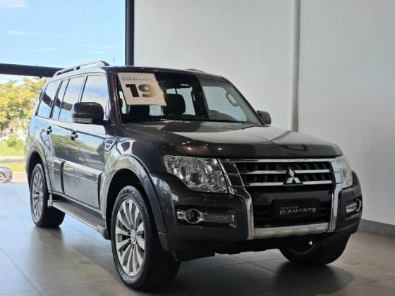 MITSUBISHI PAJERO FULL 3.2 HPE 4X4 16V TURBO INTERCOOLER DIESEL 4P AUTOMÁTICO MITSUBISHI PAJERO FULL 3.2 HPE 4X4 16V TURBO INTERCOOLER DIESEL 4P AUTOMÁTICO